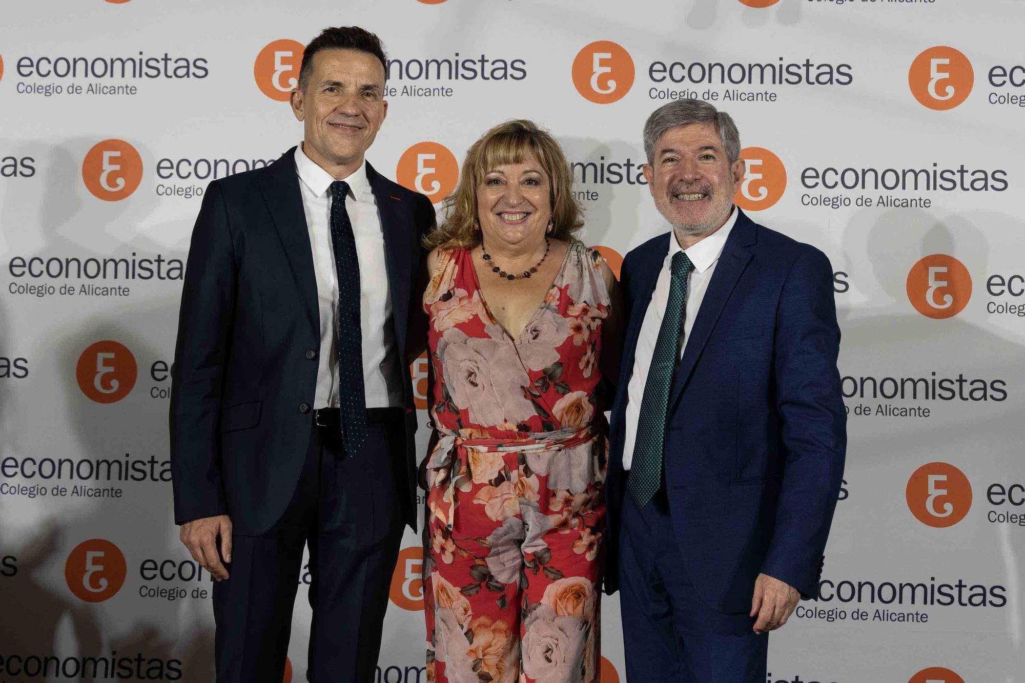 El Colegio de Economistas de Alicante celebra su cena anual en honor a su patrón