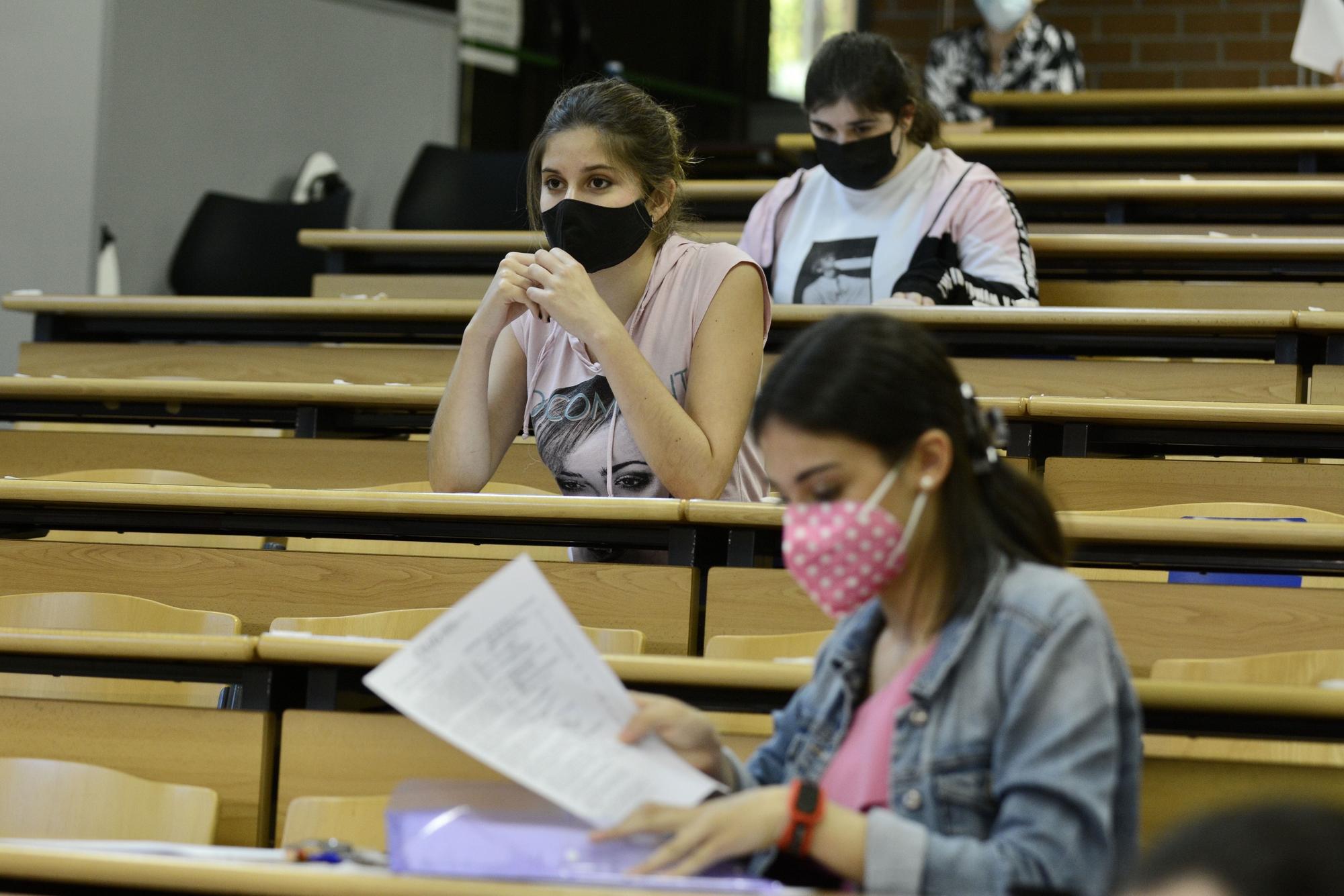 Los jóvenes gallegos deciden su futuro en la Selectividad