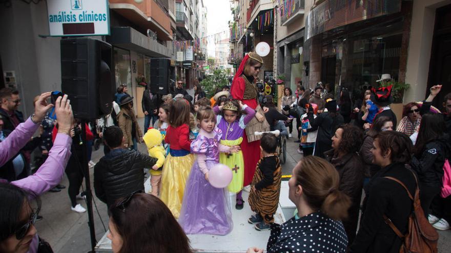 Los pequeños ya han comenzado esta mañana la diversión en el centro de Elche