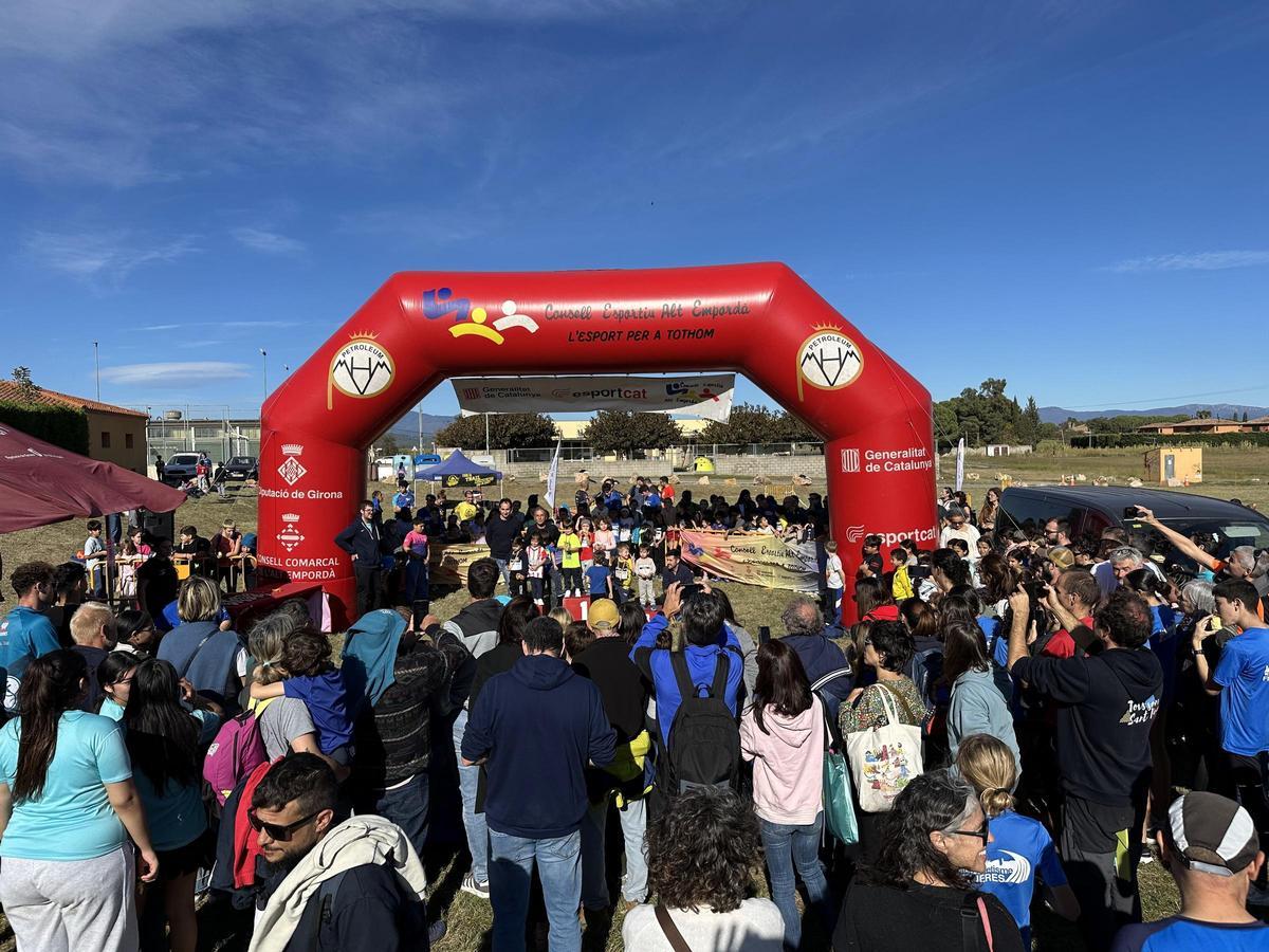Una de les proves d'aquesta edició del Circuit Comarcal de Cros, a Navata.
