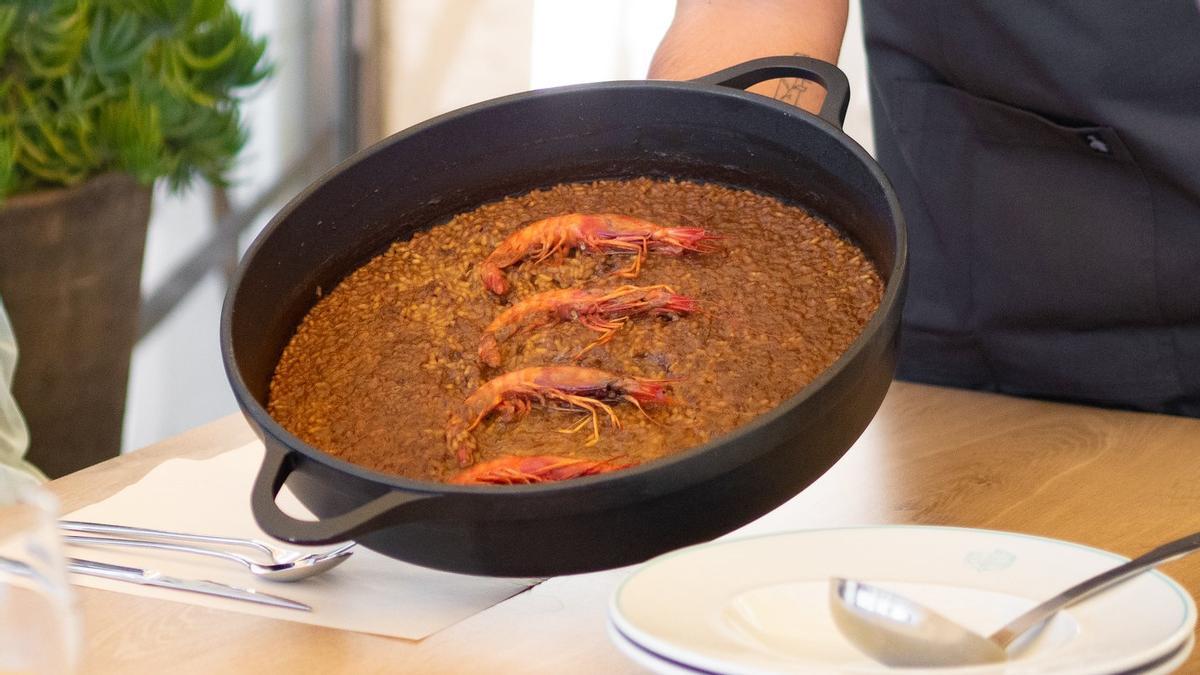 El arroz meloso de gamba roja del restaurante Embarcadero, en el Hotel Playafels (Castelldefels).