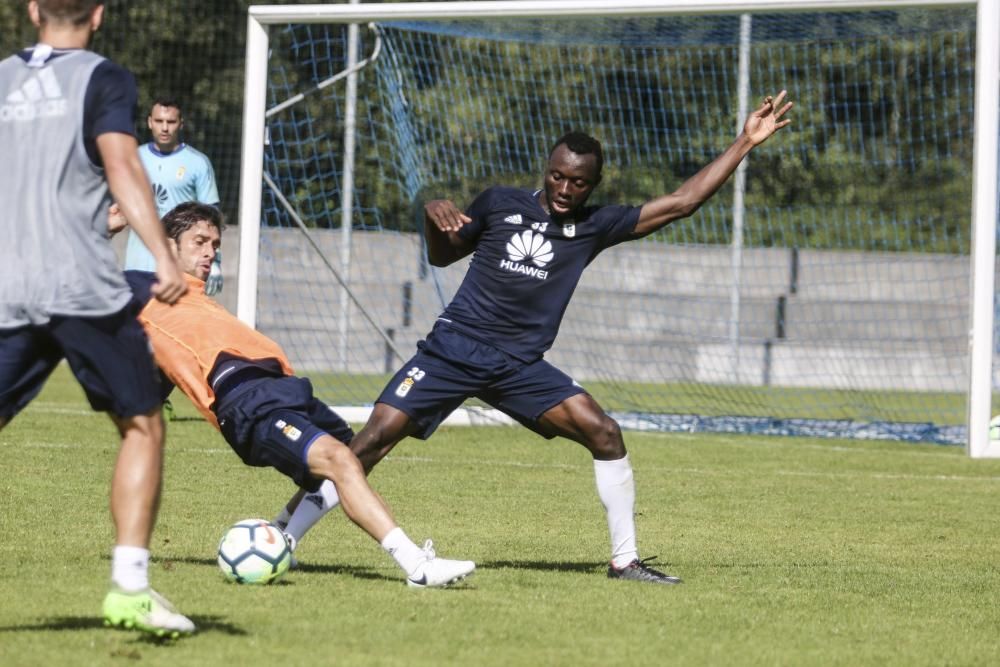 Entrenamiento del Real Oviedo.