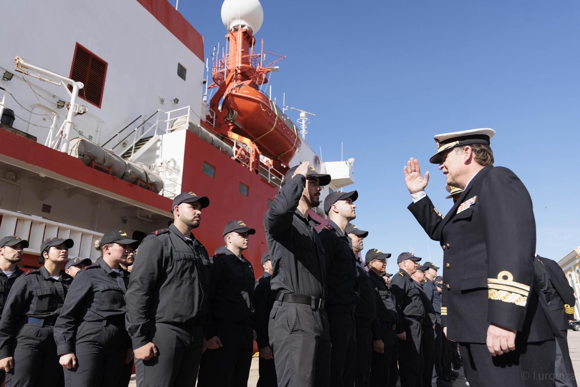 Las imágenes de la despedida del buque Hespérides en Cartagena