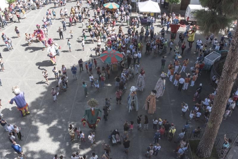 Fiestas del Pino en Teror: Subida de la Bandera en la Basílica