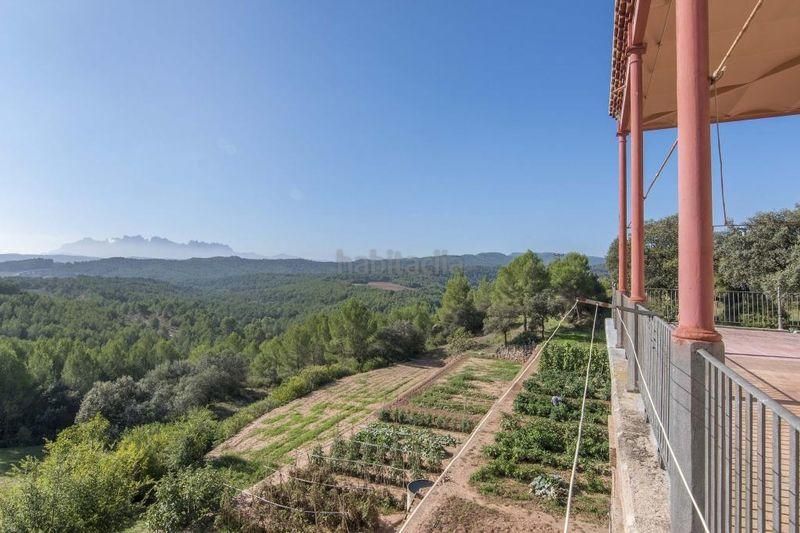 Així és la torre modernista que es ven per 2,2 milions d'euros a Manresa