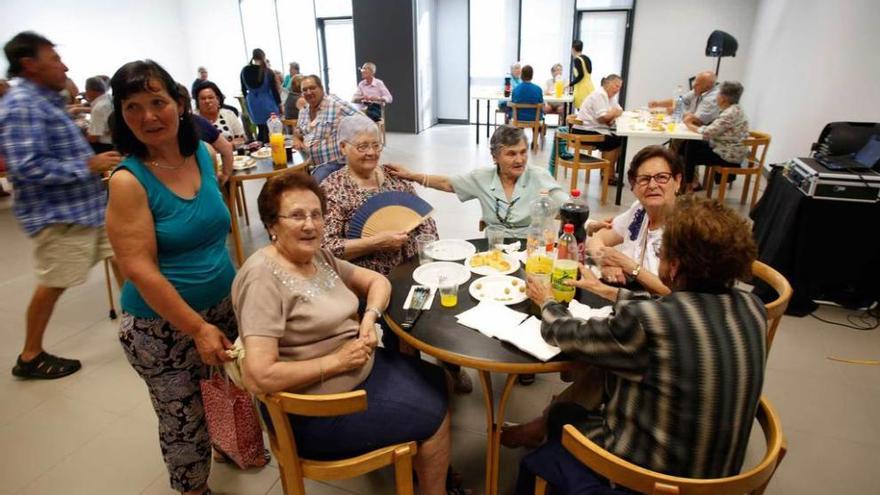 Merienda de los mayores.