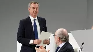 El Sabadell confirma que está "sobre la mesa" una fusión alternativa si fracasa la opa del BBVA