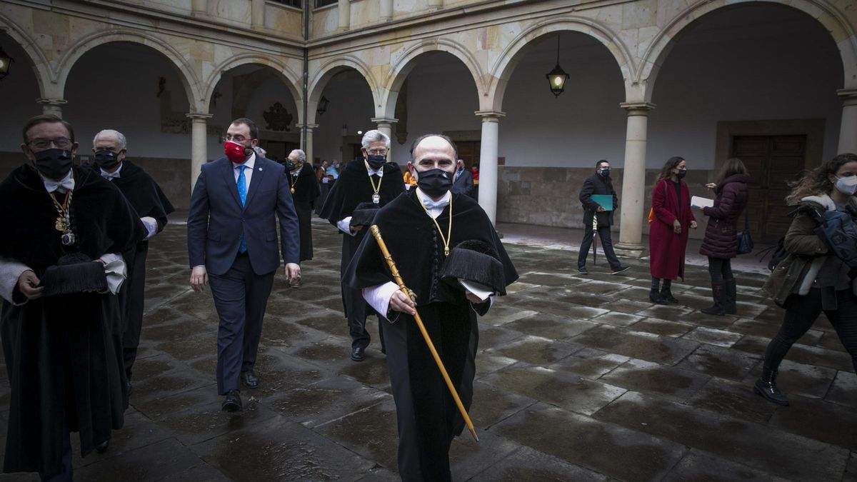 Toma de posesión del rector de la Universidad de Oviedo, Ignacio Villaverde