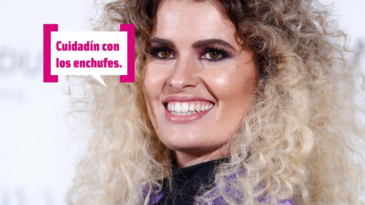 El peinado de Adriana Abenia en los Premios Woman