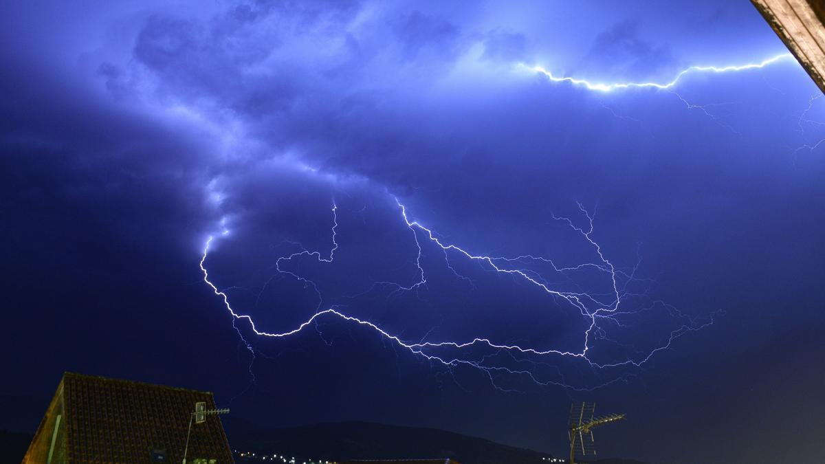 Rayos en Campo Lameiro, la semana pasada