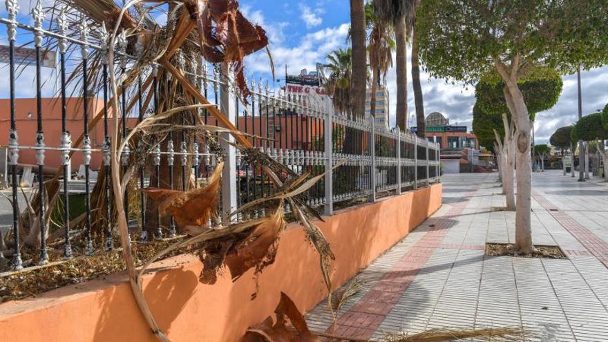 Estado de abandono de los centros comerciales y de ocio del Sur