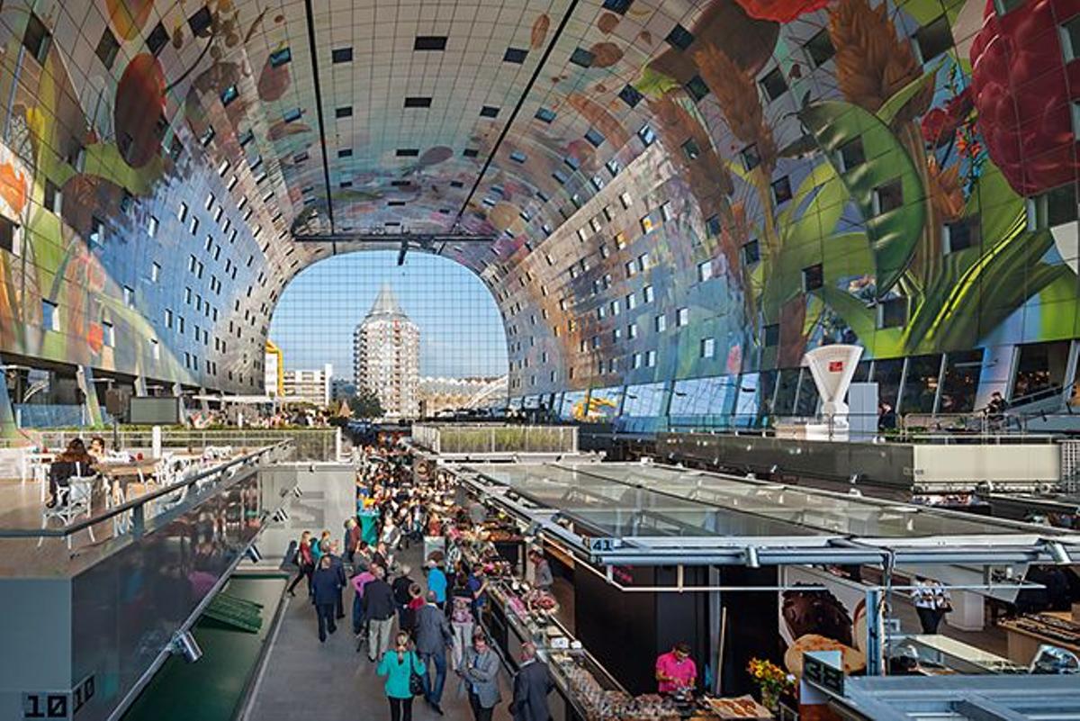 Solo la arquitectura del mercado Markthal ya merece una visita.