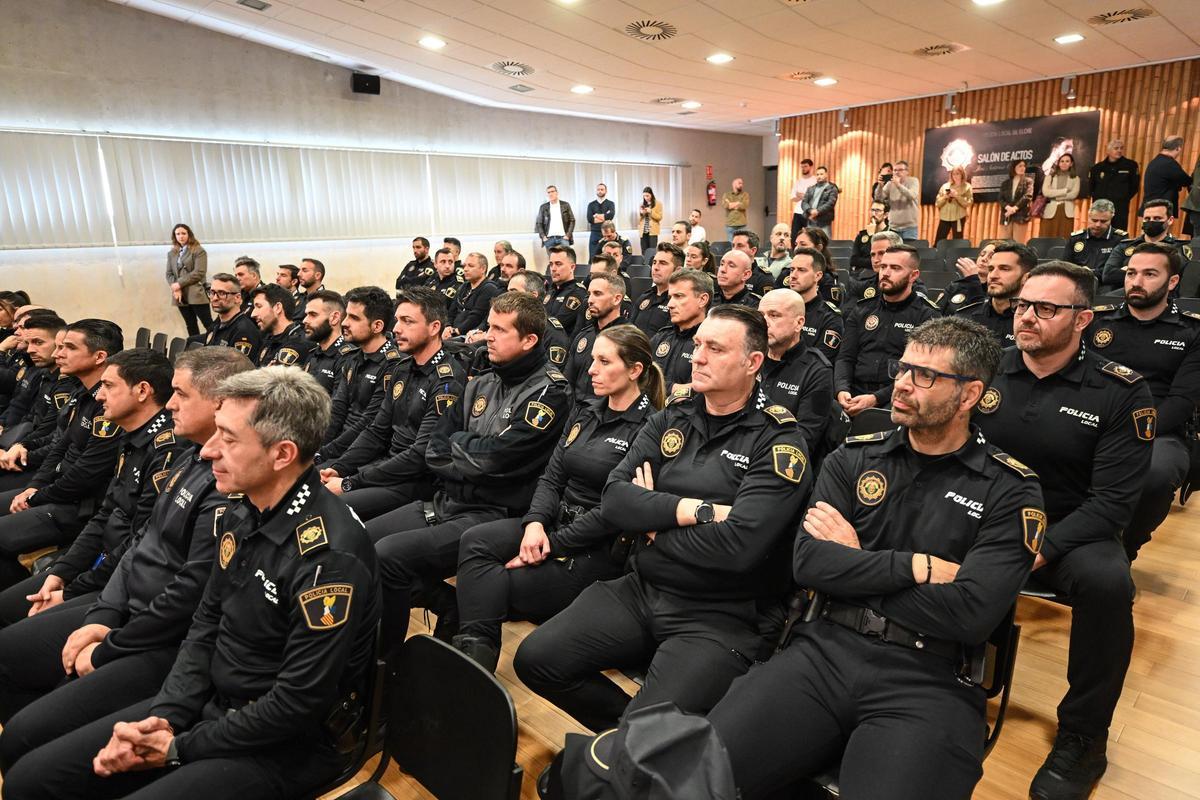 Policías de distintos puntos de la Comunidad Valenciana asistían al primer curso del IVASPE en Elche