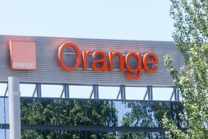 Orange acelera sus ventas en España antes de la fusión con MásMóvil.