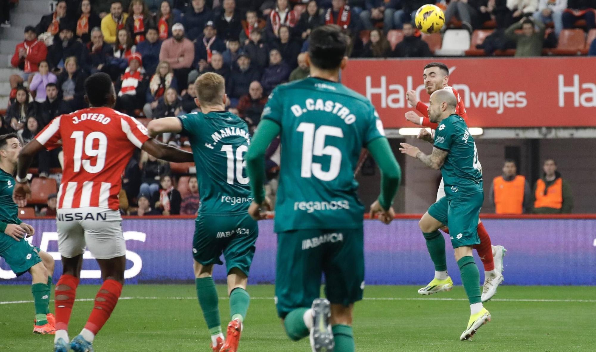 Así fue el partido entre el Sporting y el Racing de Ferrol