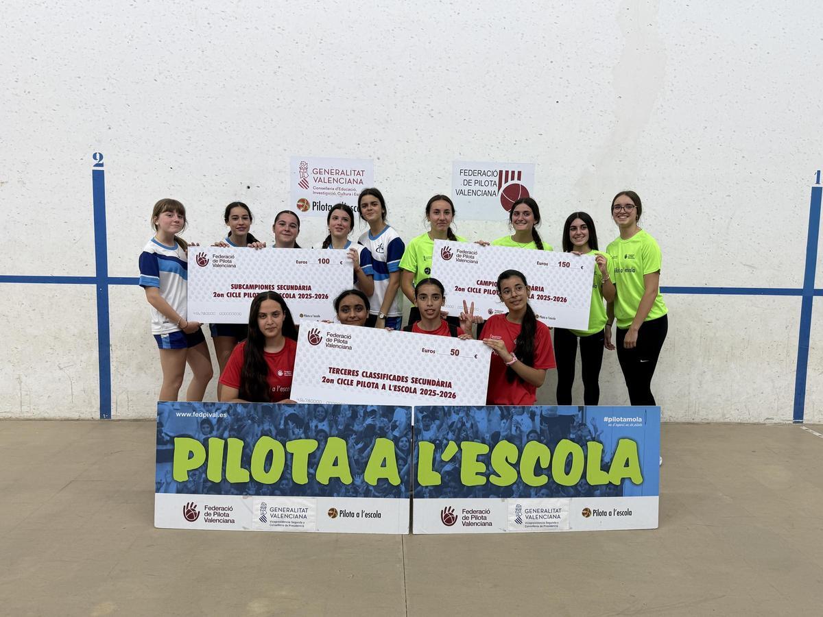 Podi femení de Segon Cicle.