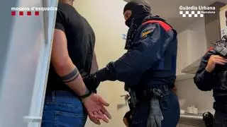 Dos detenidos en Barcelona por vender drogas vinculadas al chemsex desde pisos temporales