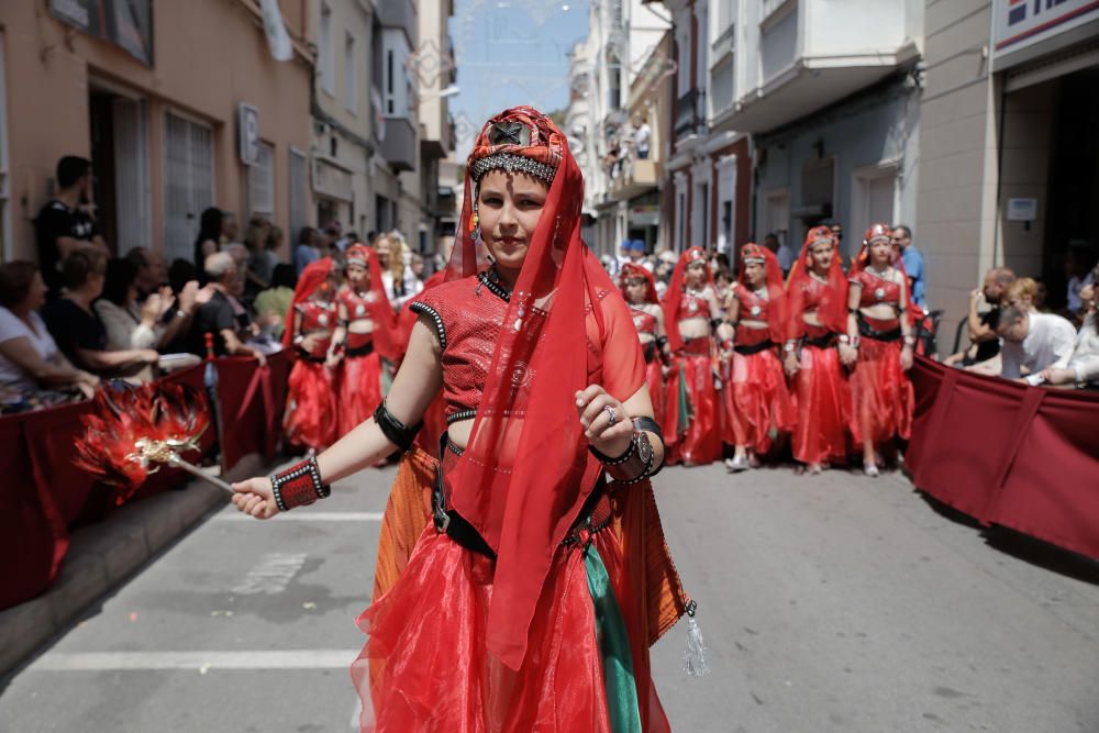 Desfile infantil de los Moros y Cristianos de Petrer