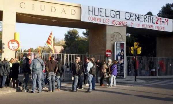 Las imágenes de la jornada de huelga en Zaragoza