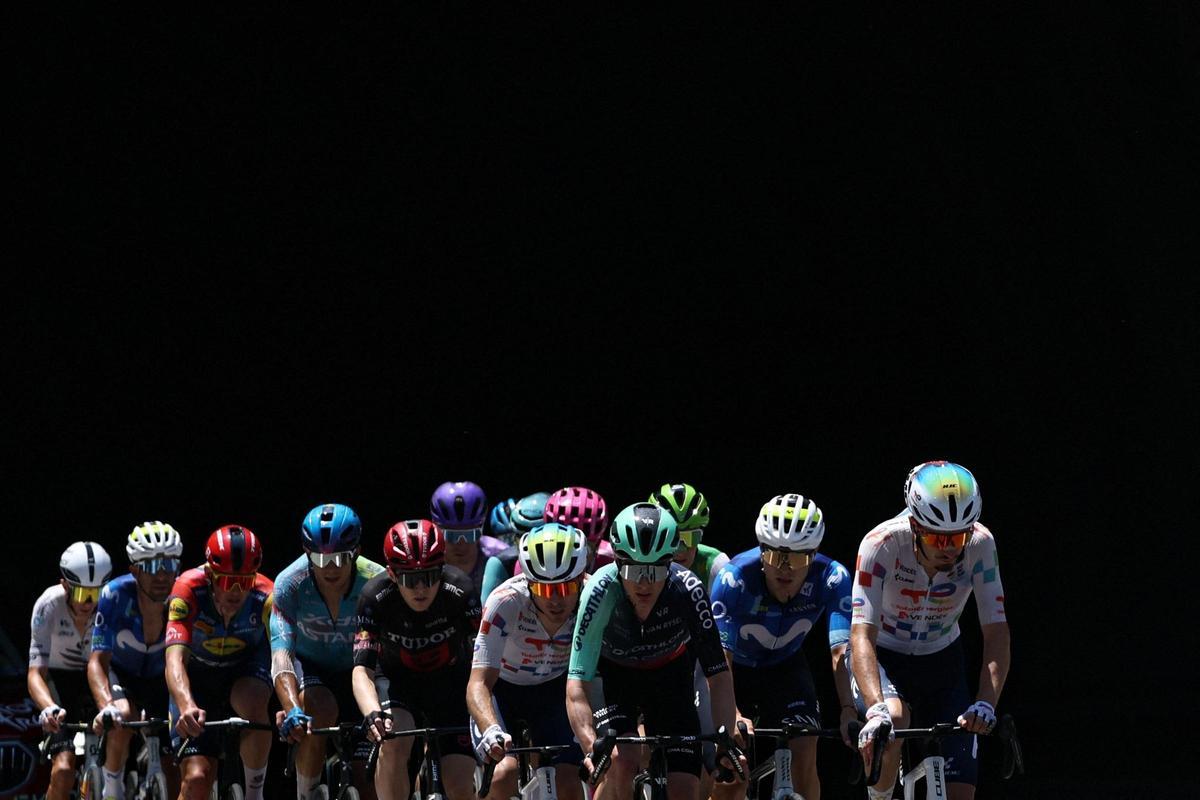 Pogacar gana su primera etapa de esta edición del Tour de Francia con un magnífico sprint en Les Angles Pogacar gana su primera etapa de esta edición del Tour de Francia con un magnífico sprint en Les Angles