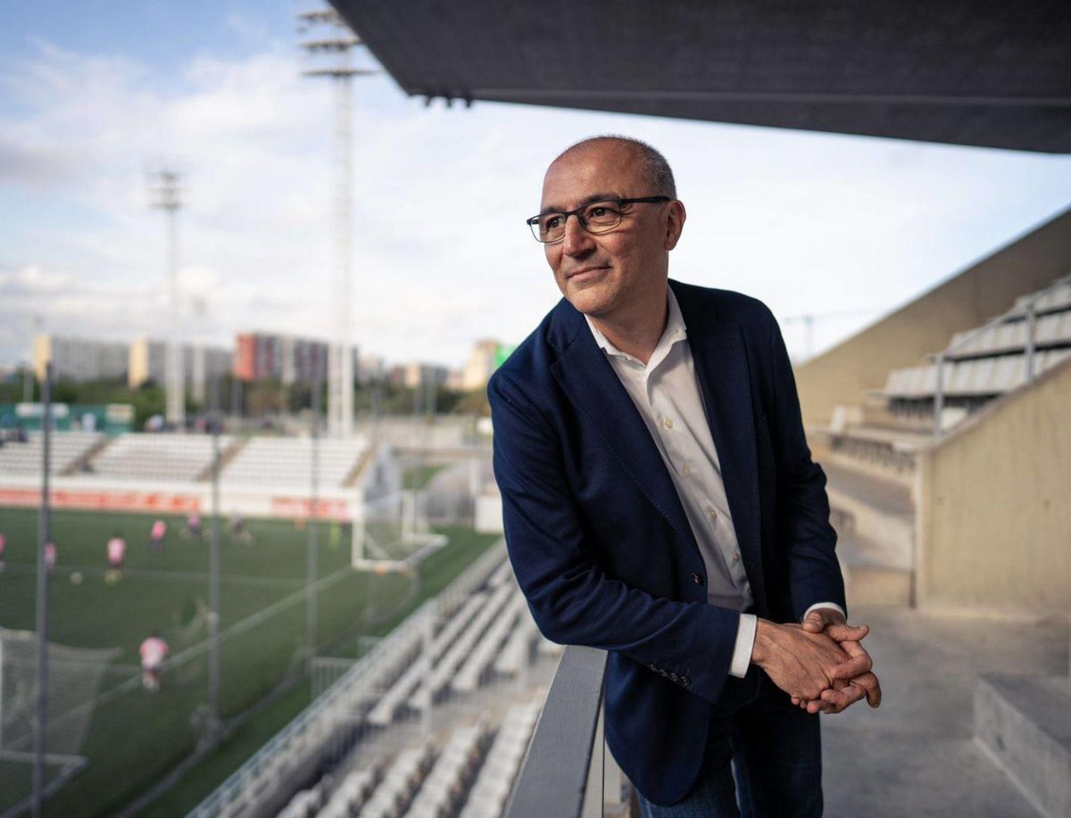 Antoni Garcia: "L’Hospitalet mereix tenir un equip en l’elit del futbol estatal" Antoni Garcia: "L’Hospitalet mereix tenir un equip en l’elit del futbol estatal"
