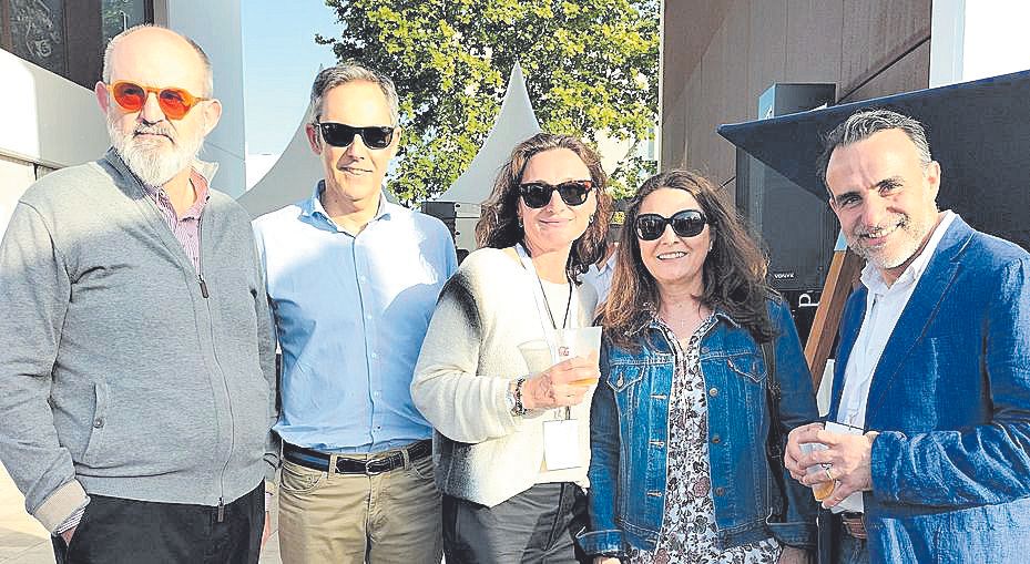 Antelmo Pujol, Tomás Ripoll, Cati Mateu, Angela Escandell y Rafa Ballester.