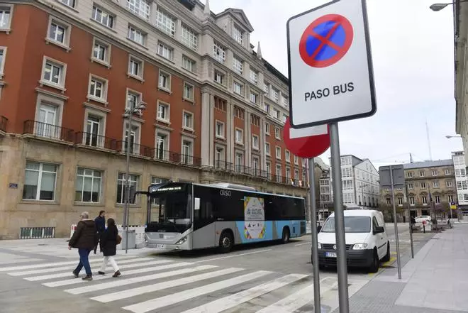 Traslado a Correos de la parada de autobuses de Entrejardines