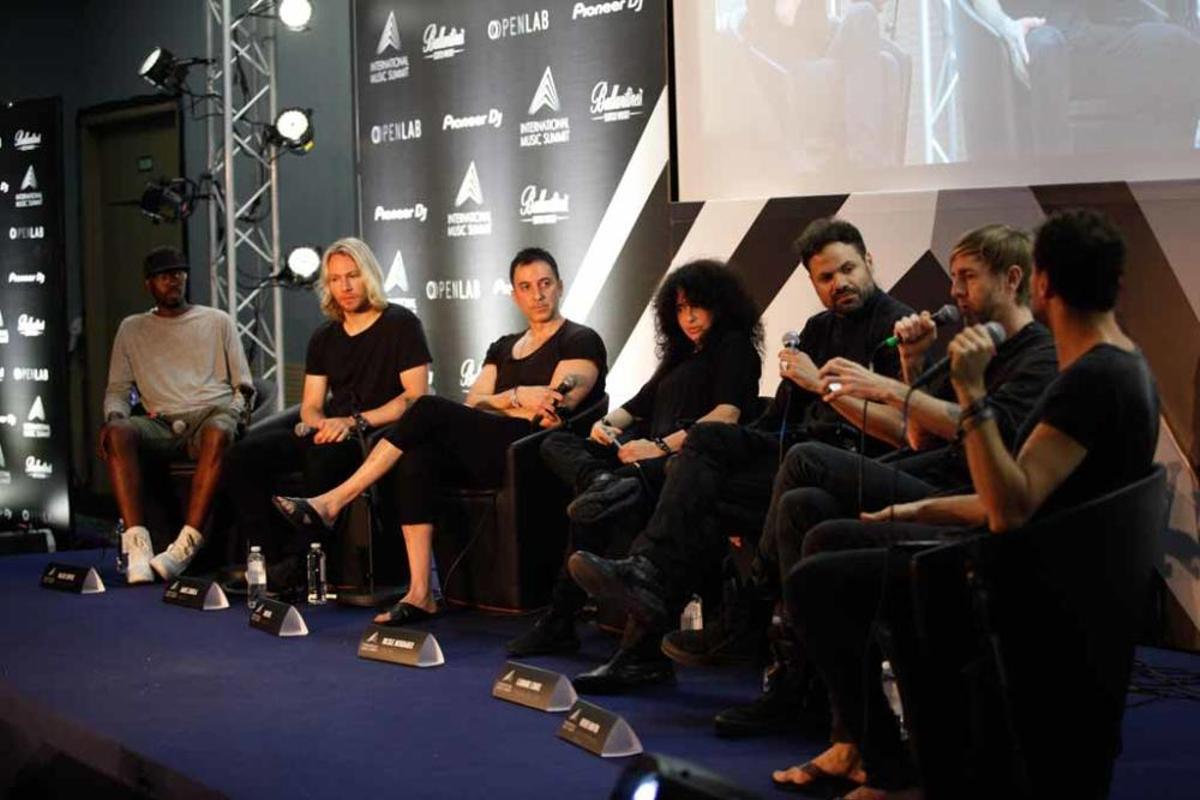 Yann Pissenem, fundador y CEO de Ushuaïa Ibiza, protagonizó ayer en el IMS una charla
