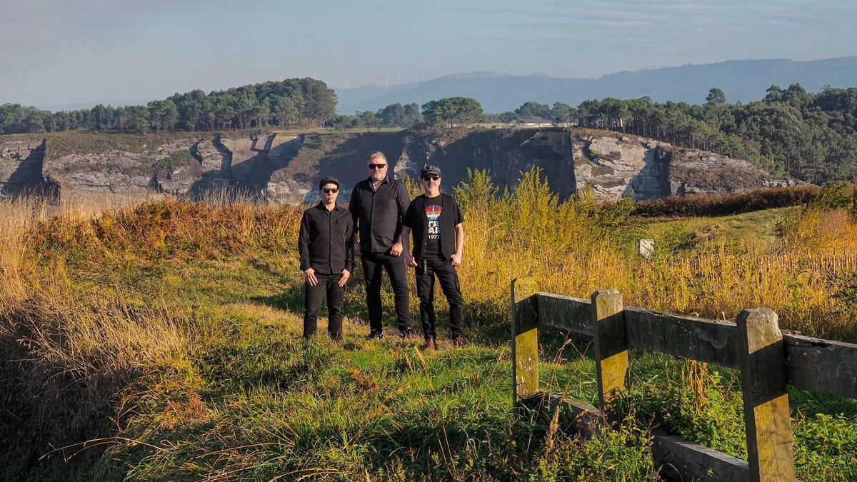 Los integrantes del grupo en Cabo Blanco.