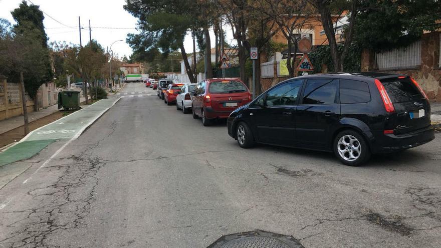 Gran parte de la Canyada queda incomunicada por una avería en un paso a nivel