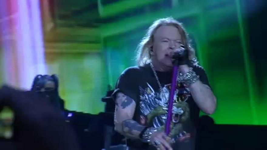 40.000 personas vibran en Bilbao con el rock de Guns N'Roses