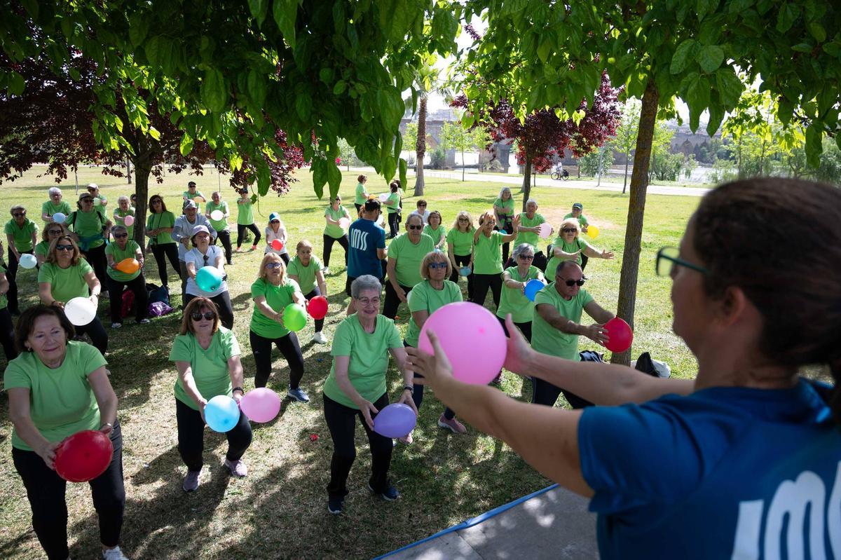 Fotogalería | Una jornada de deporte para los mayores de Badajoz