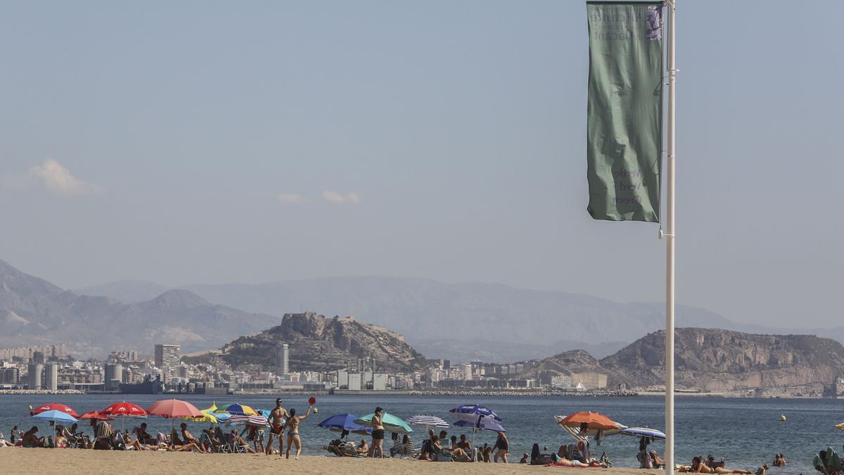 La playa de Urbanova (Alicante)