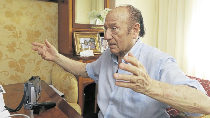 Antonio Fernández Díaz &#039;Fosforito&#039;, cantaor flamenco : &quot;Lo he dado todo y he entregado el corazón a pedacitos&quot;