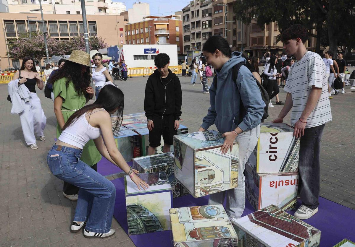 Los "Ludi" llenan las calles de Sagunt