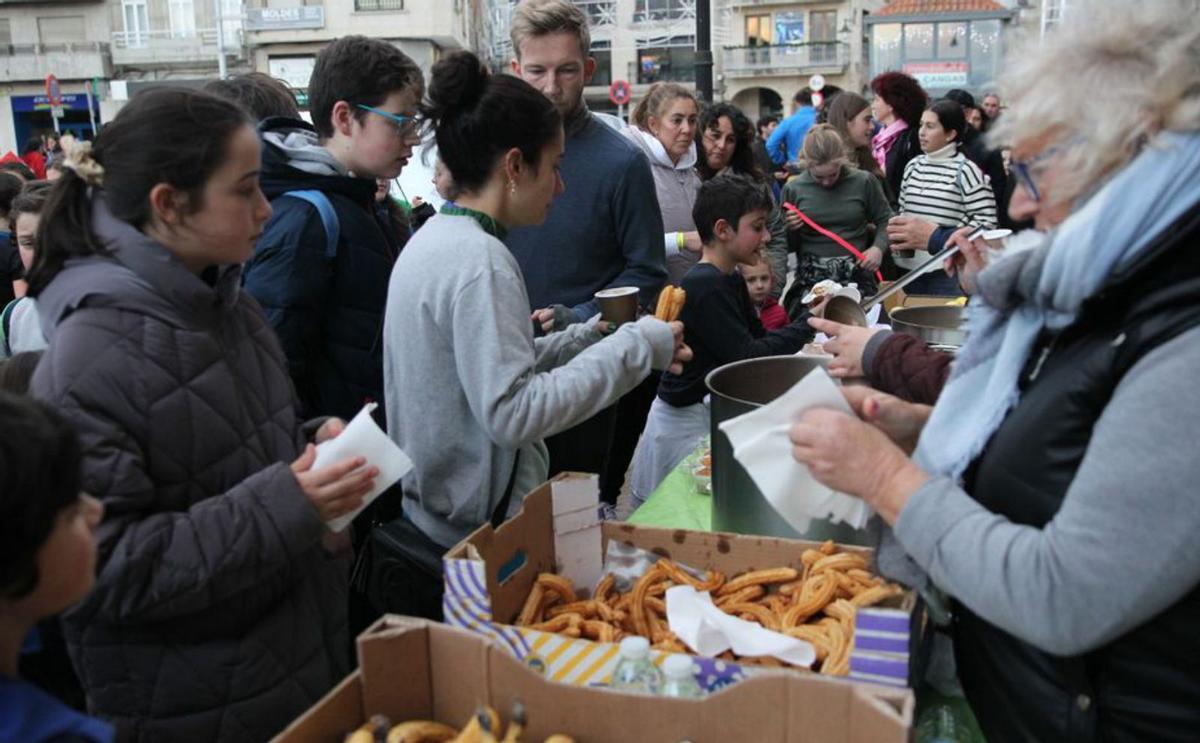 Churros para los participantes   | //  SANTOS ÁLVAREZ