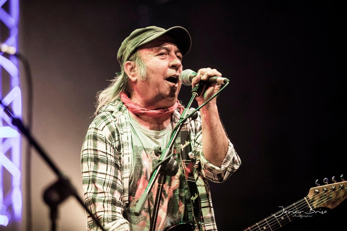 Mak Benegas, líder de la banda valenciana Mak y los Desertores.