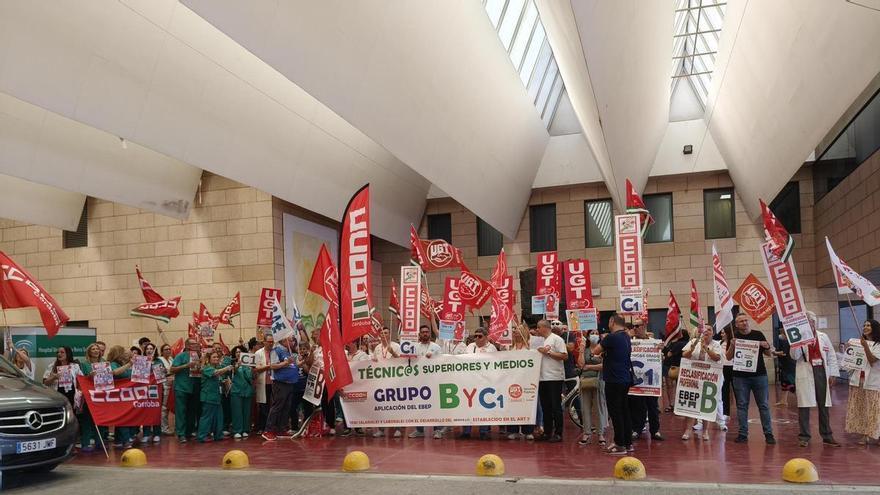 CCOO y UGT exigen en Córdoba la reclasificación profesional de los técnicos sanitarios