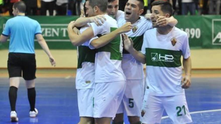 Los jugadores del Elche celebran un gol frente al Burela.