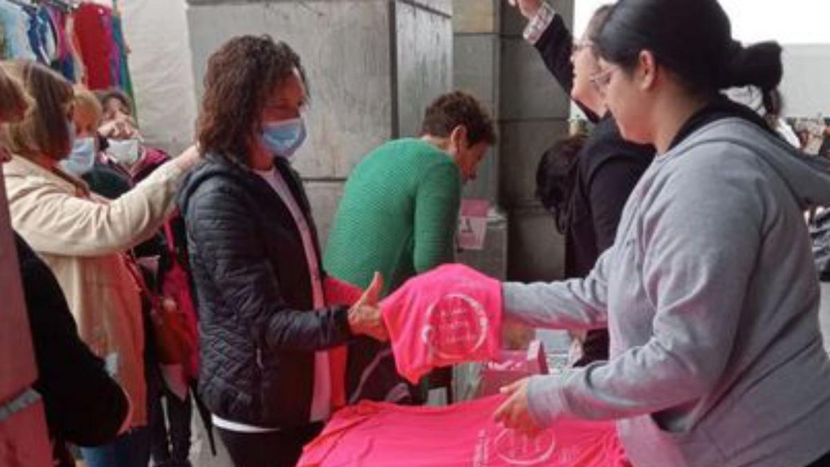 Entrega de camisetas.