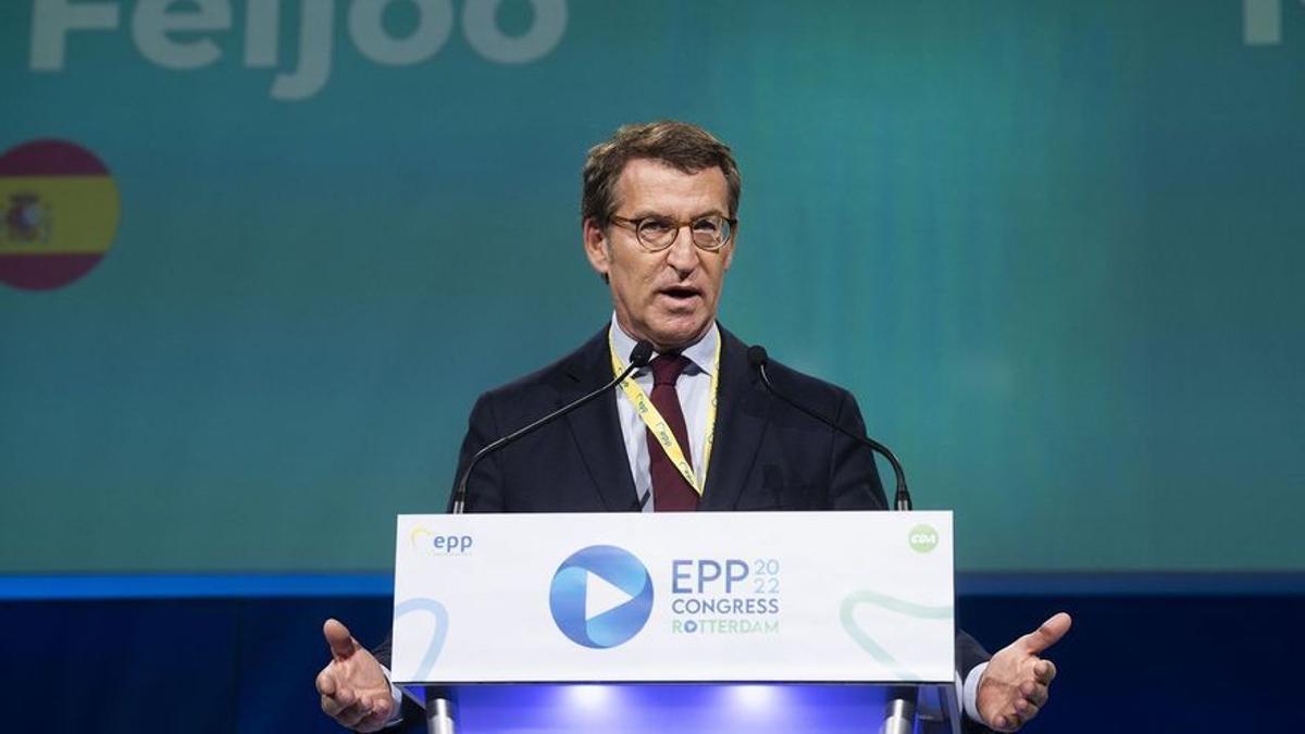 Alberto Núñez Feijóo, este miércoles, en el congreso del Partido Popular Europeo (PPE) celebrado en Rotterdam (Países Bajos).