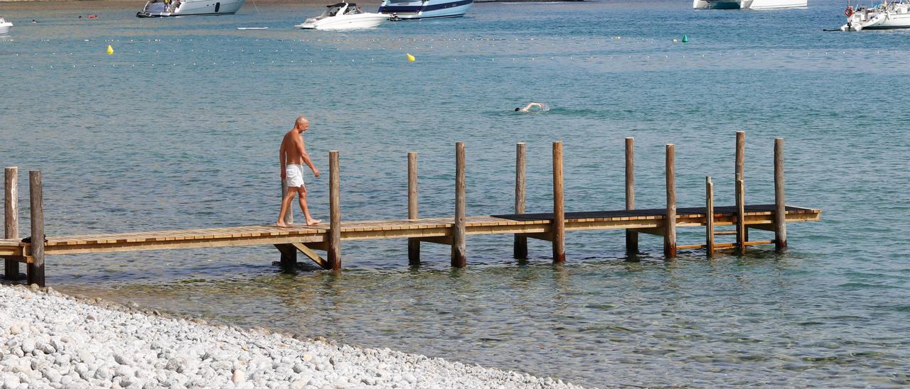 Nueva pasarela de madera en Sant Josep