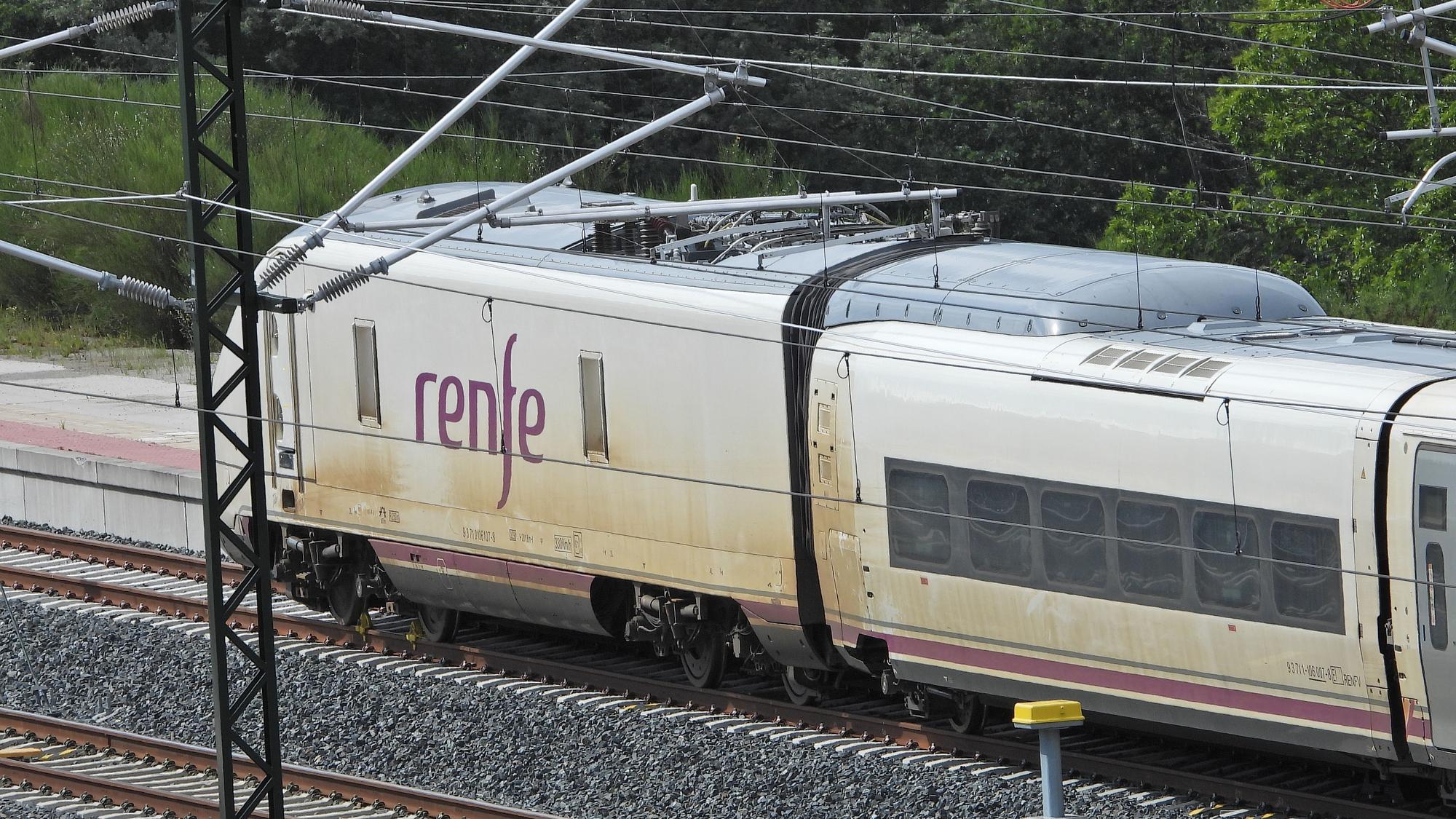 El Talgo Avril llega a Galicia para iniciar sus prueba