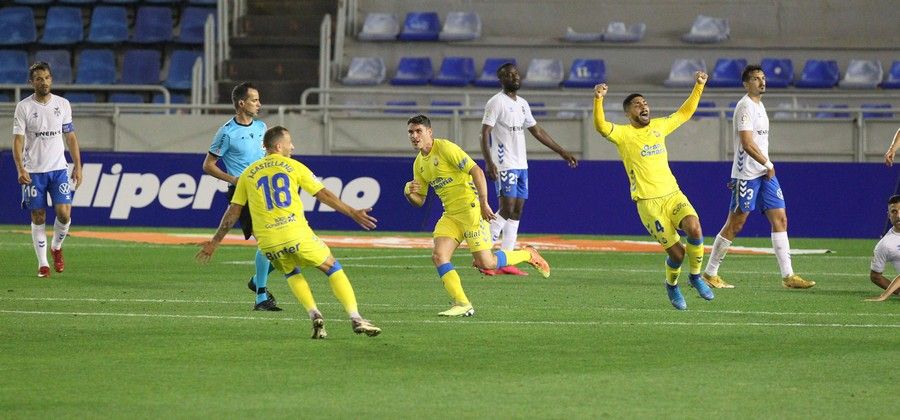 El derbi canario: CD Tenerife - UD Las Palmas