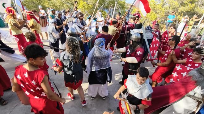 El desembarco de las tropas del Rei en Jaume en Santa Ponça, en imágenes.