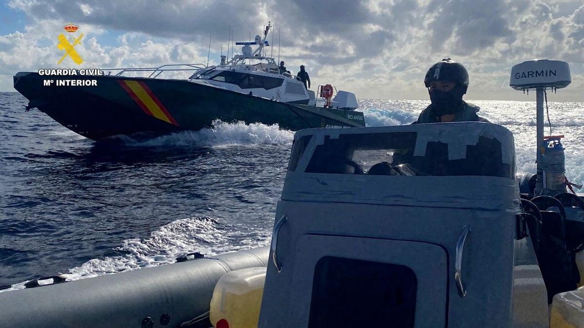 GUARDIAS CIVILES HUELVA | Huelva llora la pérdida de los guardias civiles Germán, de 55 años, y Jerónimo, de 50, fallecidos mientras perseguían a una narcolancha