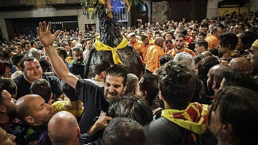 Gernació a la plaça de Sant Pere a la Patum completa del dijous de Corpus del 2019