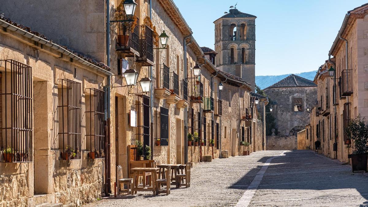 Es uno de los pueblos más curiosos y bonitos de Castilla y León