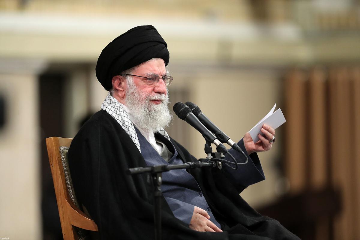 Ali Khamenei, un líder suprem implacable i acorralat dins i fora de l’Iran