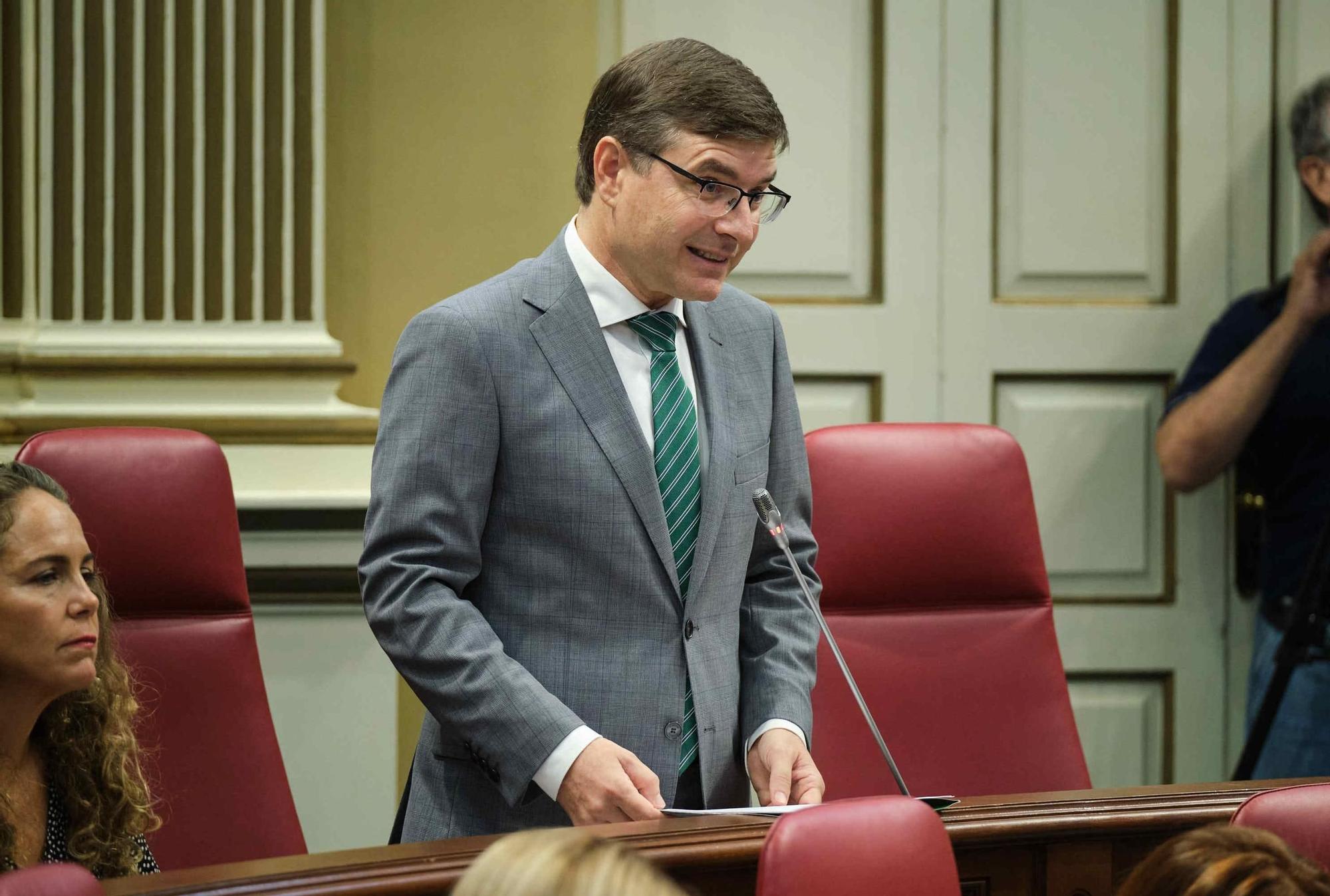 Pleno del Parlamento de Canarias